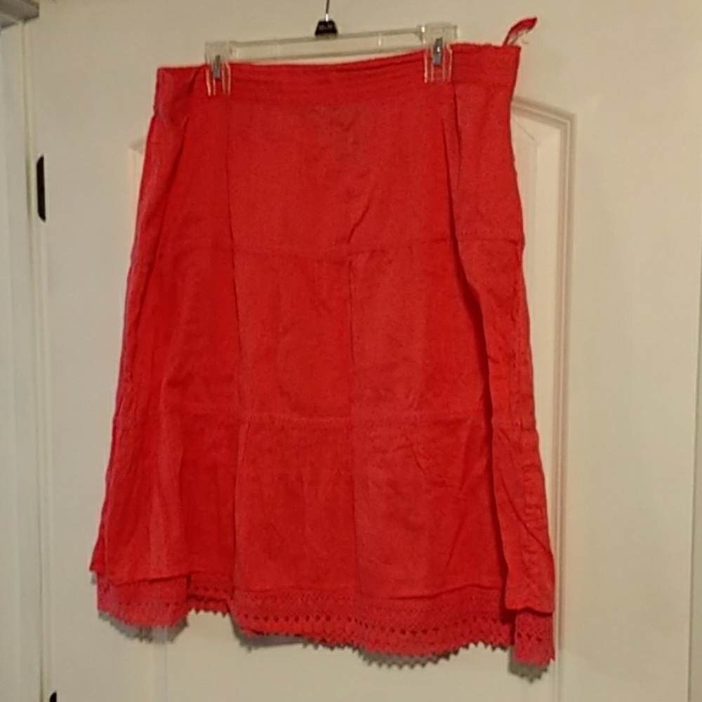 Coral skirt